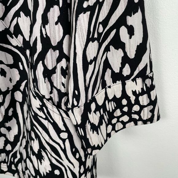 Zenergy Chicos Lightweight Jacket Women Sz 2 Large Full Zip 3/4 Sleeves Pockets - Picture 8 of 9